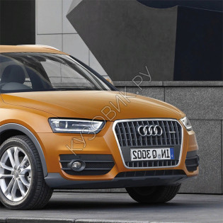 Передний бампер правый в цвет кузова Audi Q3 (2011-)