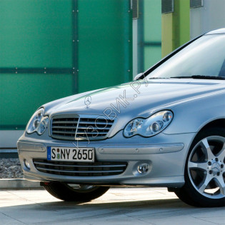 Бампер передний в цвет кузова Mercedes C-Class W203 (2005-) рестайлинг